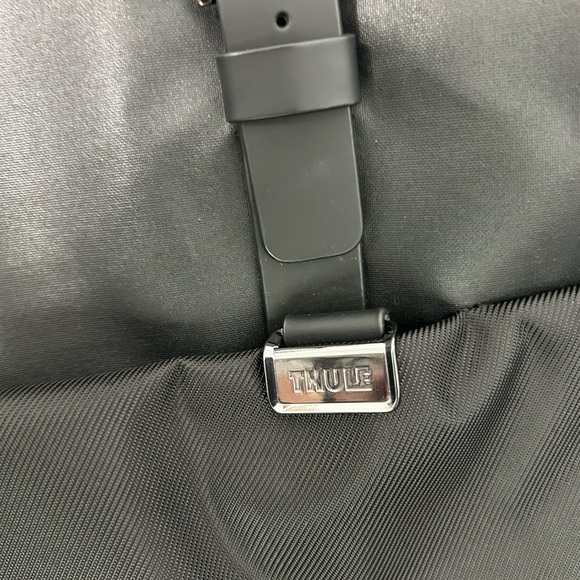 Thule lap top tote. Used once. No tags. - Picture 7 of 7